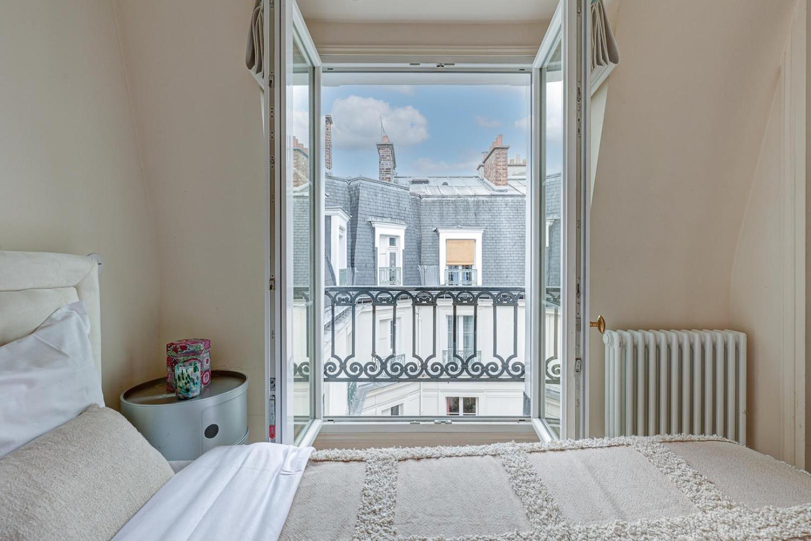Appartement Bnbnook - Elegant 1br Near The Louvre And Odeon Parijs